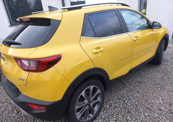 Kia Stonic cena 46900 przebieg: 88321, rok produkcji 2020 z Oleśnica małe 121